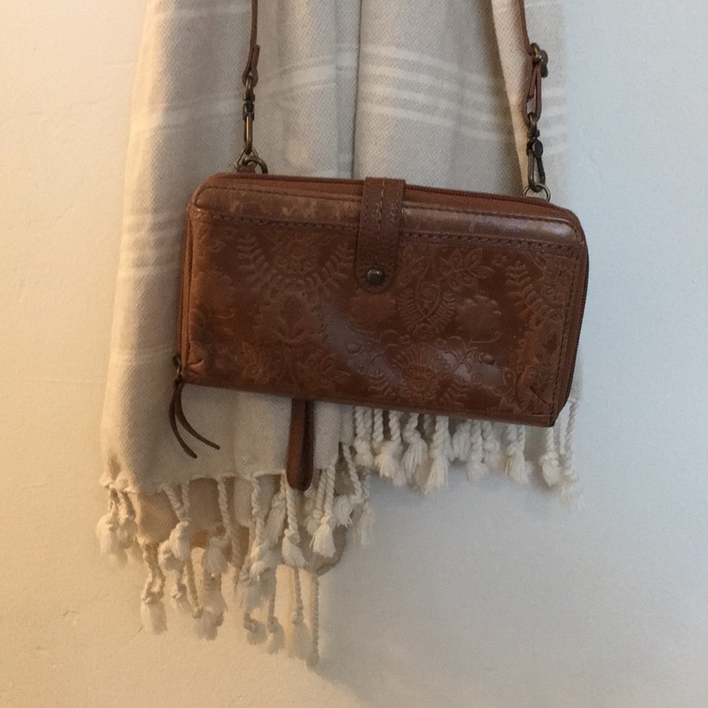 The Sak Crossbody Wallet Purse